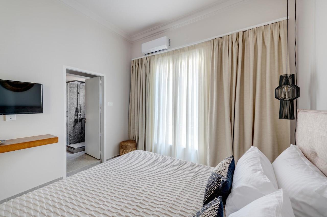 Nomadic Cozy Rooms Ermoupoli Bagian luar foto
