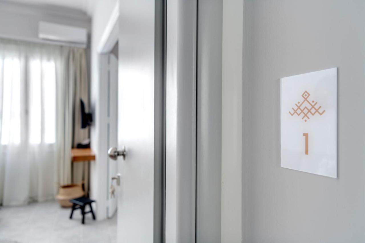 Nomadic Cozy Rooms Ermoupoli Bagian luar foto
